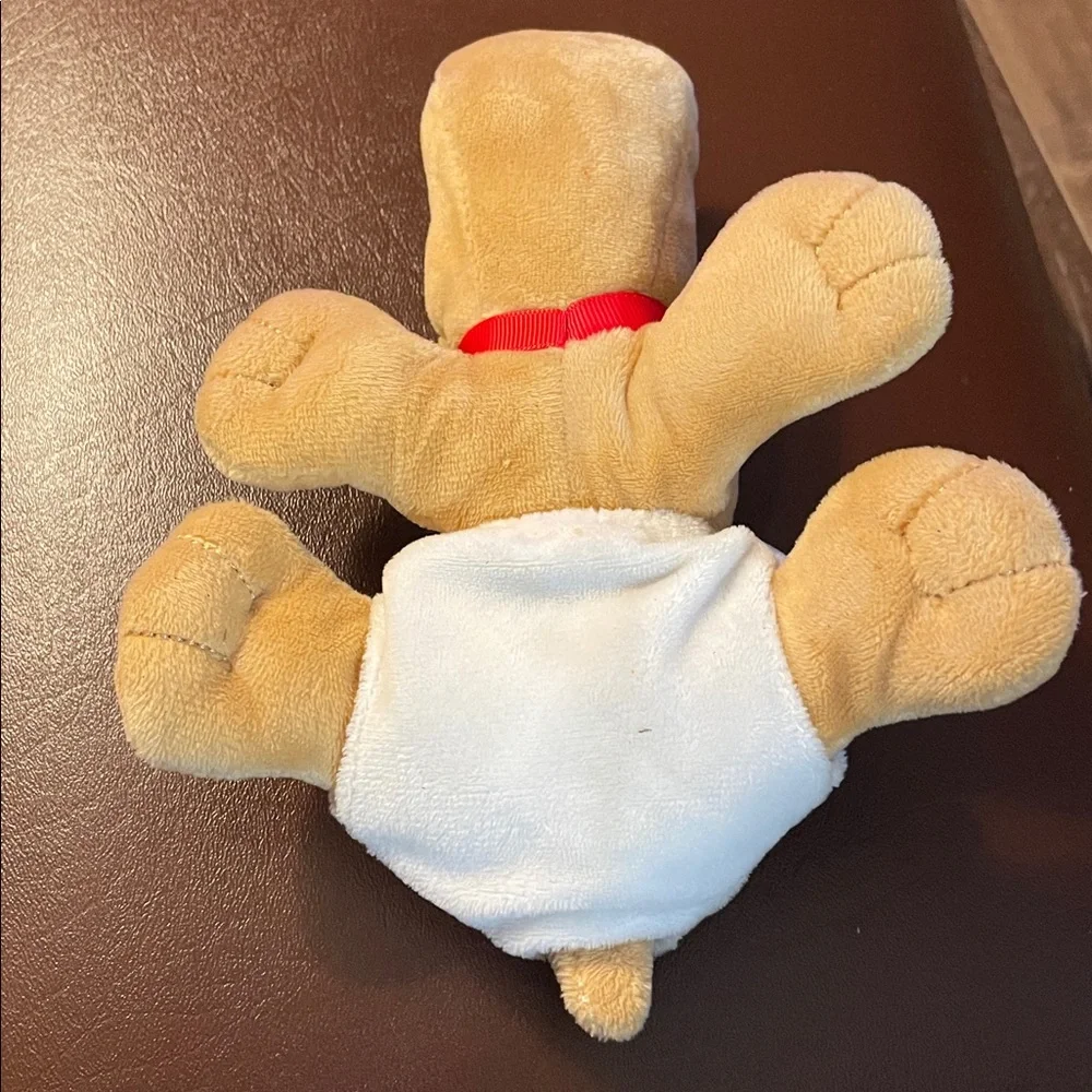 HASBRO POUND PUPPIES NEWBORN DOG PLUSH WITH EMBROIDERED DIAPER